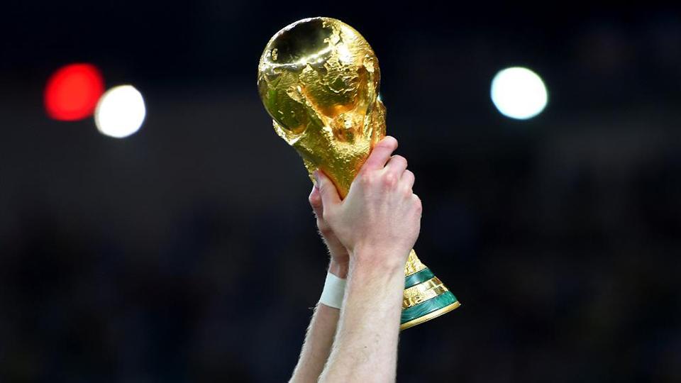 Trofi Piala Dunia. - INDOSPORT